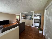 3 Bed 2.5 Bath House For Rent In St.Vital Plus Den - Photo 2