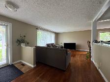 3 Bed 2.5 Bath House For Rent In St.Vital Plus Den - Photo 3