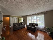 3 Bed 2.5 Bath House For Rent In St.Vital Plus Den - Photo 4