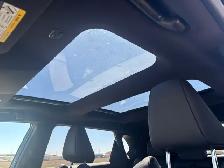 2023 Toyota bZ4X XLE AWD TECH PKG - ONE OWNER - NO ACCIDENTS - Photo 3