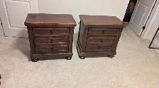 Solid Wood Queen bedroom set for sale! - Photo 9
