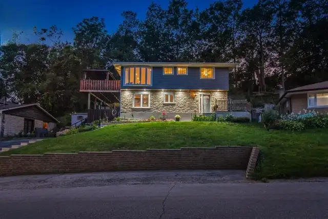 Single Family Home Victoria Park