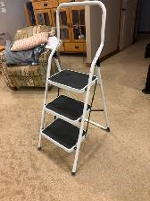 Ladders and stools