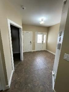 3-Bedrooms Townhouse for Rent – Available August 1, 20 - Photo 9