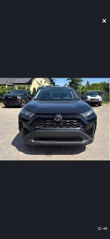 2019 Toyota RAV4 LE - Photo 2