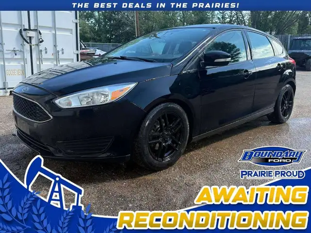 2018 Ford Focus SE HATCH BACK | HEATED SEATS | REVERSE CAM