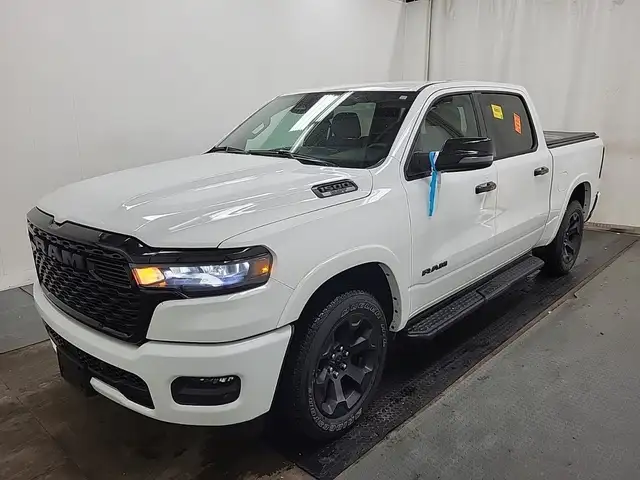 2025 Ram 1500 BIG HORN NIGHT CREW | 12\' TOUCHSCREEN | TRI FOLD