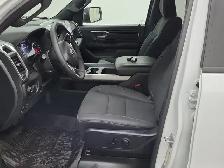 2025 Ram 1500 BIG HORN NIGHT CREW | 12\' TOUCHSCREEN | TRI FOLD - Photo 9