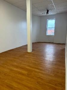 RARE 910sq' Open & Airy   1-Bedroom – Downtown Cultural District - Photo 5