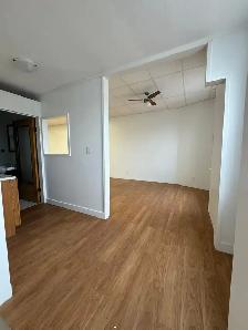 RARE 910sq' Open & Airy   1-Bedroom – Downtown Cultural District - Photo 8