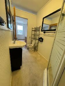 RARE 910sq' Open & Airy   1-Bedroom – Downtown Cultural District - Photo 9