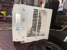Window Air Conditioner - Photo 4