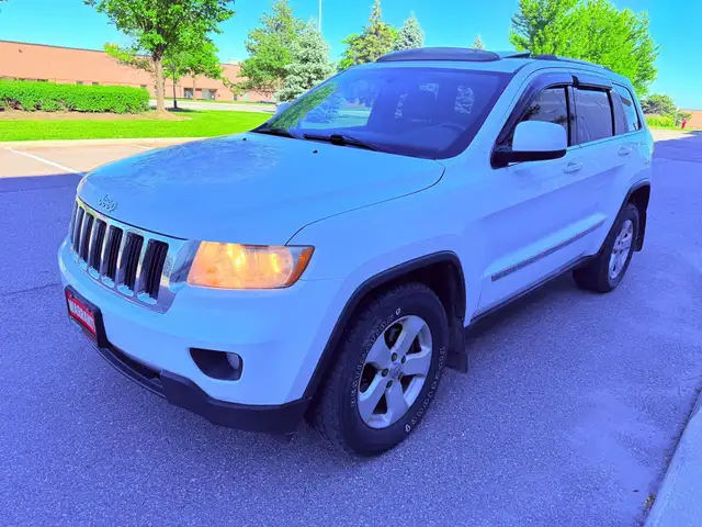 2013 Jeep Grand Cherokee Laredo 4dr 4x2 Automatic