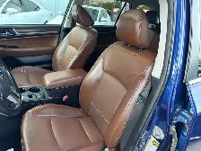 2017 Subaru Outback Touring | AWD | NO ACCIDENTS | LEATHER | SUN - Photo 12