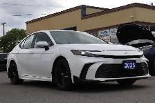 2025 Toyota Camry SE Hybrid