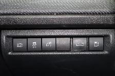 2025 Toyota Camry SE Hybrid - Photo 10