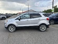 2018 Ford EcoSport SE FWD | No Accidents | Sunroof - Photo 2