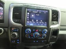 RAM 1500 CLASSIC 2022 WARLOCK V-8 5.7 HEMI 4X4 ECRAN 8.4 POUCES - Photo 17