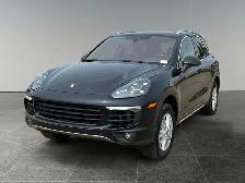 2017 Porsche Cayenne S / AWD