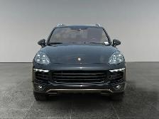 2017 Porsche Cayenne S / AWD - Photo 10