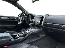 2017 Porsche Cayenne S / AWD - Photo 17
