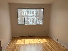 6 1/2 climatisé, 3 chambres fermées,Anjou - Photo 2
