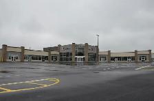 Espace commercial / Commercial Space