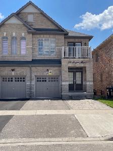 1900 SQFT Semi-Detached: 4 Bed, 2.5 Bath