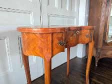 Antique French Vanity - Photo 2