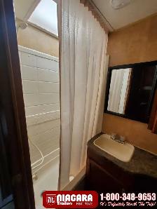 2011 JAYCO EAGLE 298RLS Travel Trailer - Photo 11