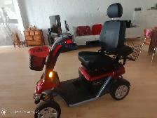 quadriporteur Pursuit XL Pride 2024, super super propre