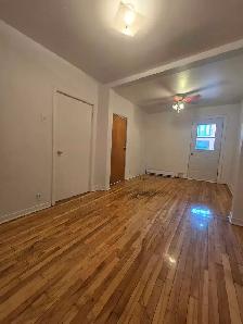 4 ½ de l'Église Verdun - 1 grand chambre   balcon  et 1 chambre