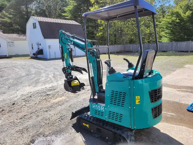 new mini excavator 1.5