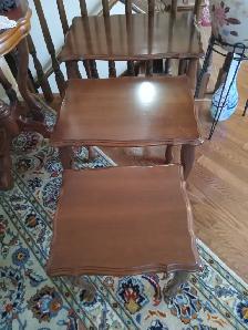 QUEENE ANNE CENTRE TABLES- SET OF THREE NESTING/STACK TABLES - Photo 4