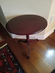 QUEENE ANNE CENTRE TABLES- SET OF THREE NESTING/STACK TABLES - Photo 6