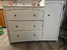Dresser/change table