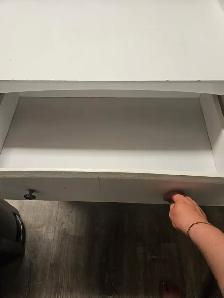 Dresser/change table - Photo 2