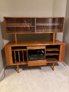 Mid-Century Teak entertainment unit with ELAC Record Player - Photo 2