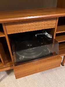 Mid-Century Teak entertainment unit with ELAC Record Player - Photo 4