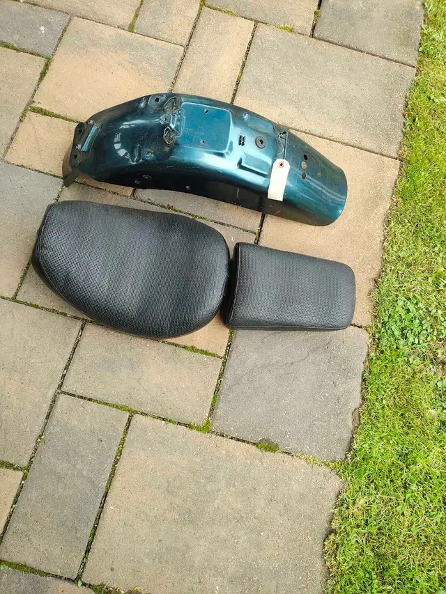 SEAT AND REAR FENDER FOR SAVAGE LS650