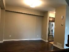 End Unit Townhouse, Townhome in Kanata Lakes for Rent - Photo 5