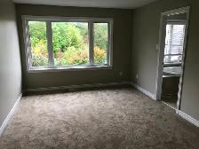 End Unit Townhouse, Townhome in Kanata Lakes for Rent - Photo 10