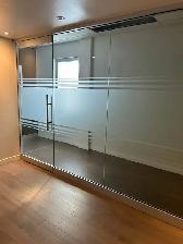 Commercial renovated office space for rent facing metro station - Photo 5