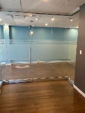 Commercial renovated office space for rent facing metro station - Photo 9