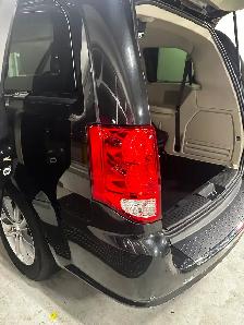Minivan for Sale - Photo 6