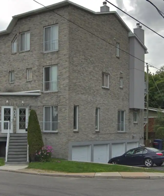 Chomedey maison/ apartment à louer 1er juillet