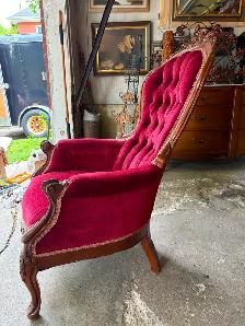 Victorian Chair - Photo 3