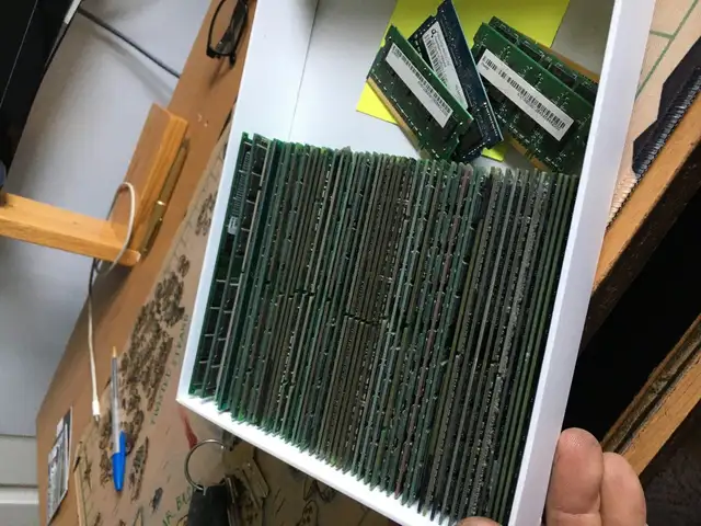 2 pounds Computer RAM for gold recovery
