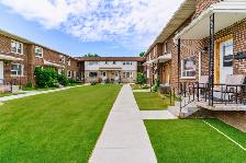 Glenwood Park Townhomes - Townhouse (3 bedroom) available at 241 - Photo 6