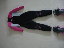 BARE 'NIXIE' LADIES / WOMENS WETSUIT, SIZE 12, LIKE NEW.